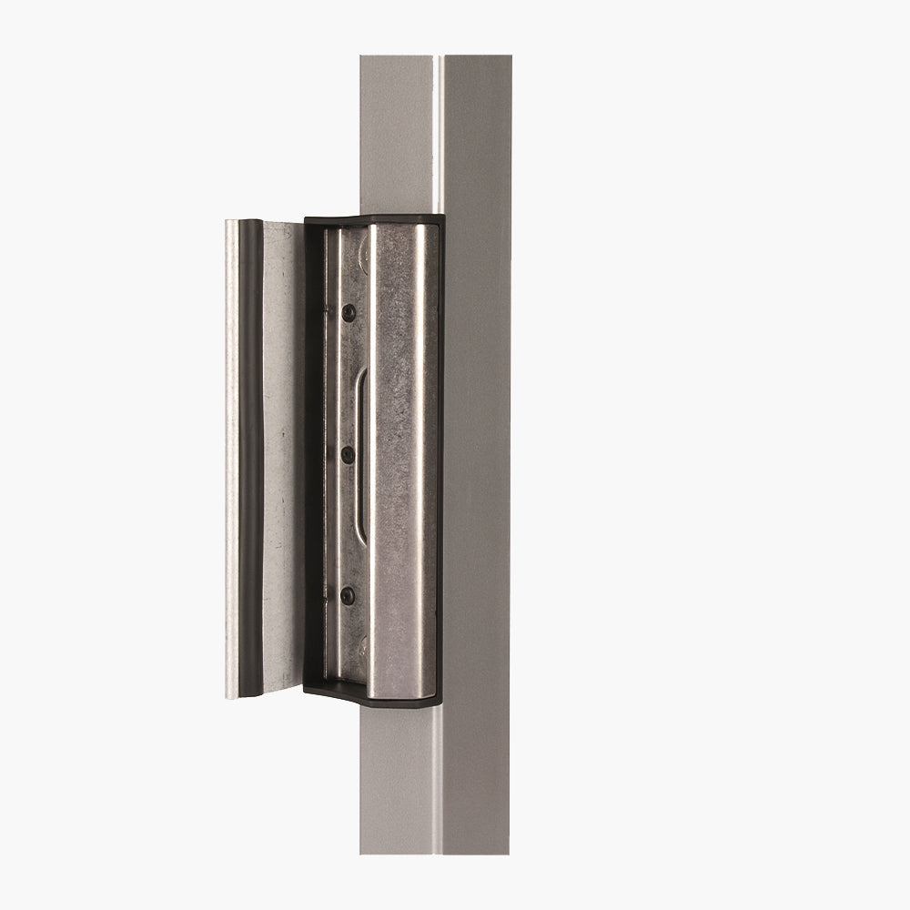 Adjustable Gate Keep by Locinox | Edgesmith